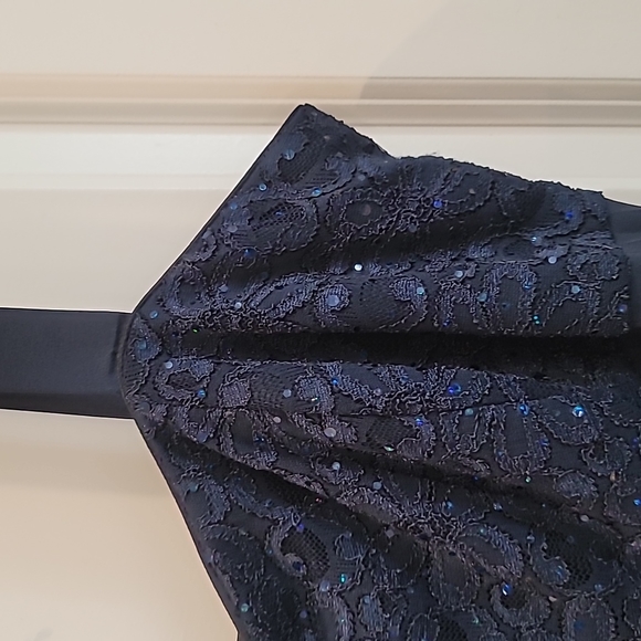 R & M Collection 2 Piece Formal - Picture 11 of 16